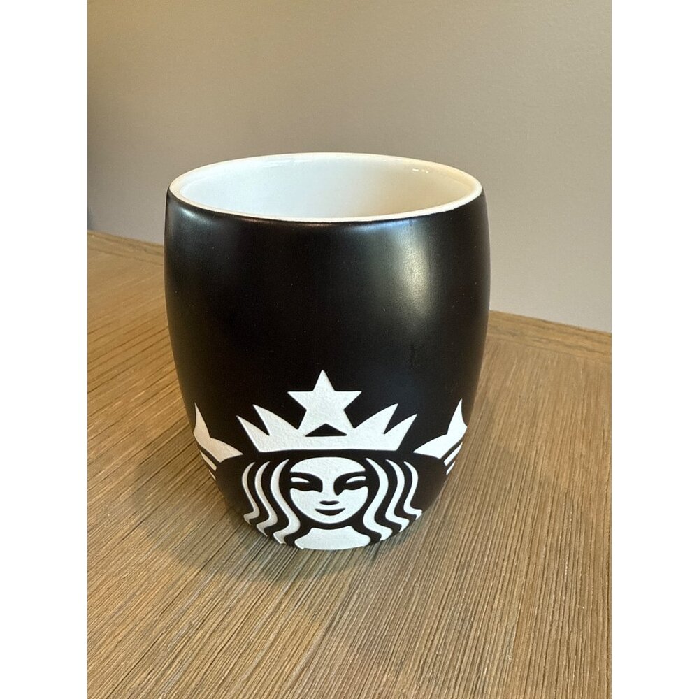 Starbucks 2011 Coffee cup Barrel matte black etched Mermaid siren